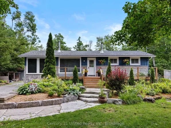 25 Sugarbush Blvd, Trent Lakes, ON K0L 1J0