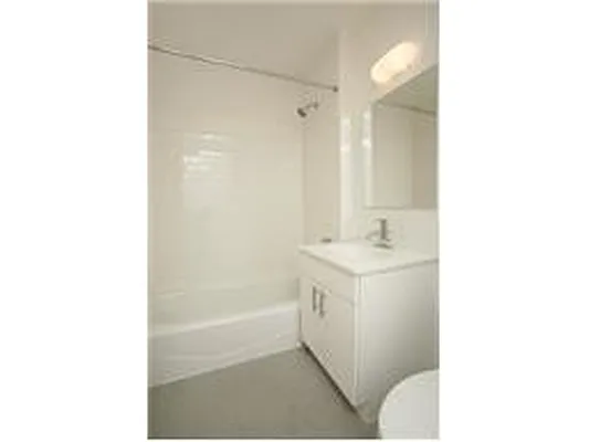 Rented by Douglas Elliman | media 10