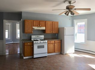 38 Sawtell Ave APT 1S, Brockton, MA 02302