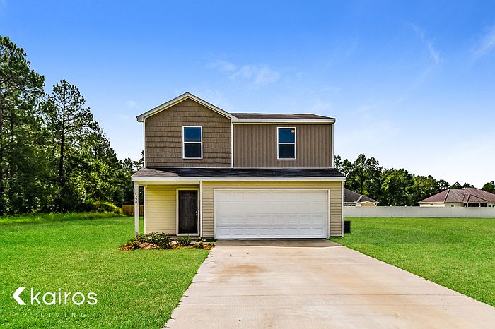 1st image of 2590 Naples Ln