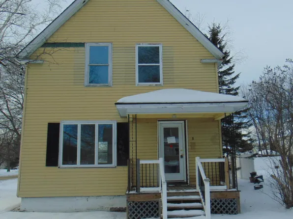 8 Beech Street, East Millinocket, ME 04430