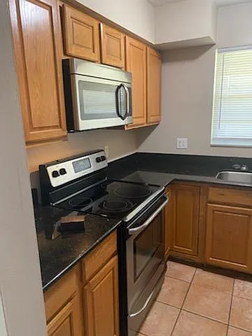 860 NW 10th Ter #1 — Photo 7