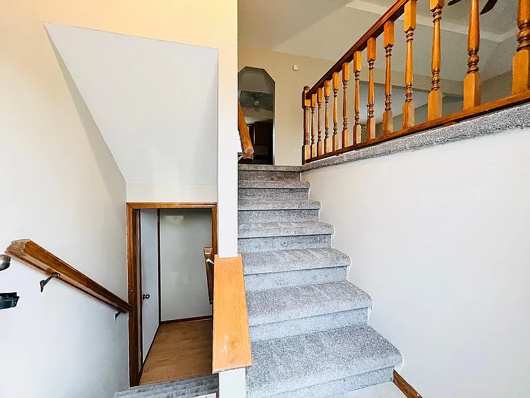 5819 N 127th Avenue Cir — Photo 32