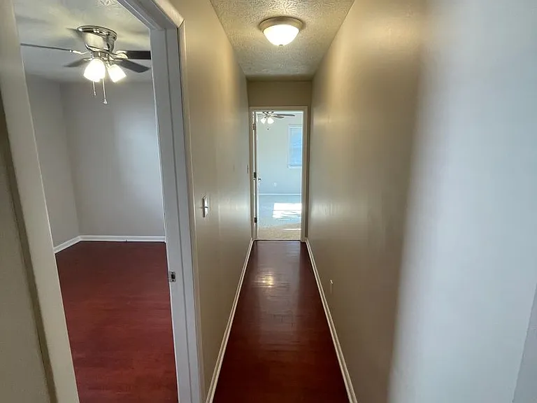 1119 E Edgewood St — Photo 5