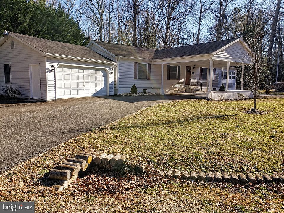 1st image of 33128 Woodland Ct N