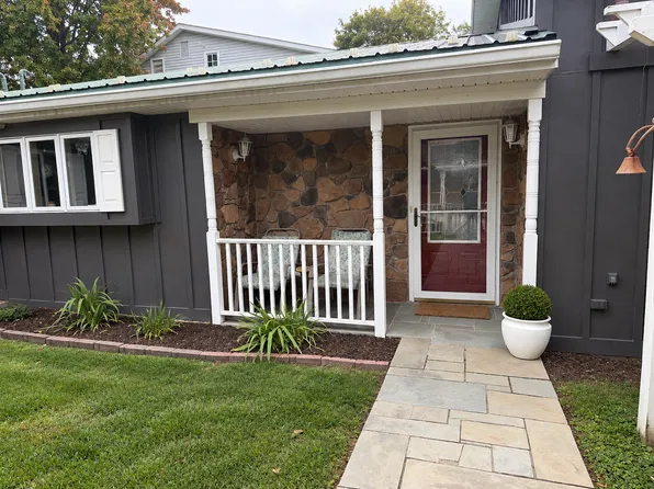 30 W Main St, Fairfield, PA 17320