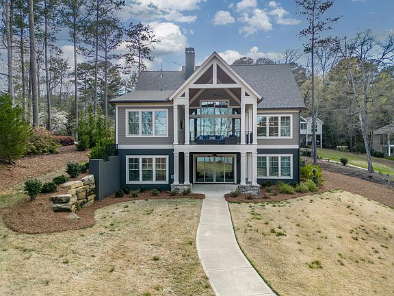 2nd image of 1020 Lance Way Bay