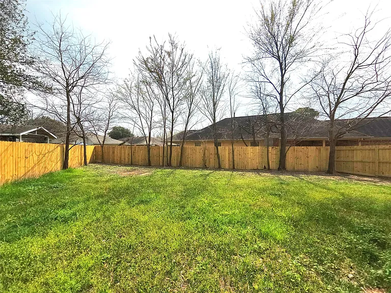 6706 Dinner Creek Ct — Photo 24