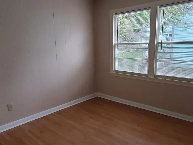 111 Gardenia St — Photo 8