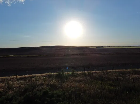 39681 Bluestem Road E, Davenport, WA 99122