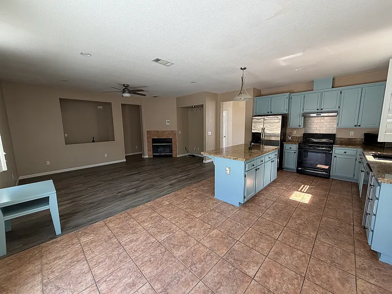 1237 San Benito Dr — Photo 4