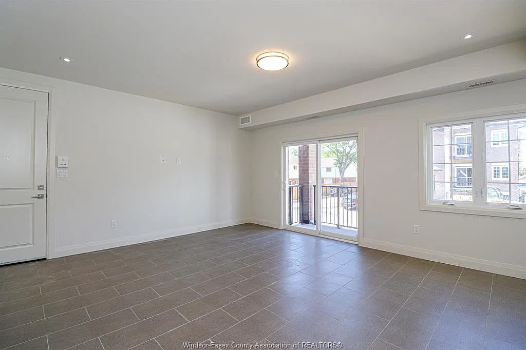 2 bed, 1.5 bath, 980 sqft, $2,200 — Photo 4