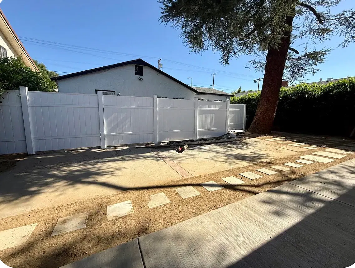 2 bed, 1000 sqft, $3,300 — Photo 2