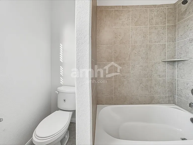1211 Arizona Dr — Photo 15