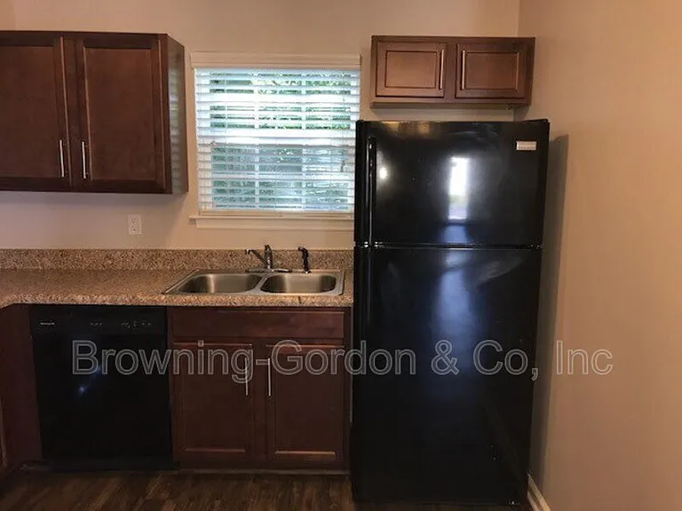 1305 Acklen Ave #101 — Photo 4