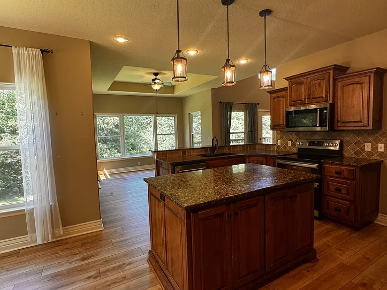 17 Miller Dr — Photo 8