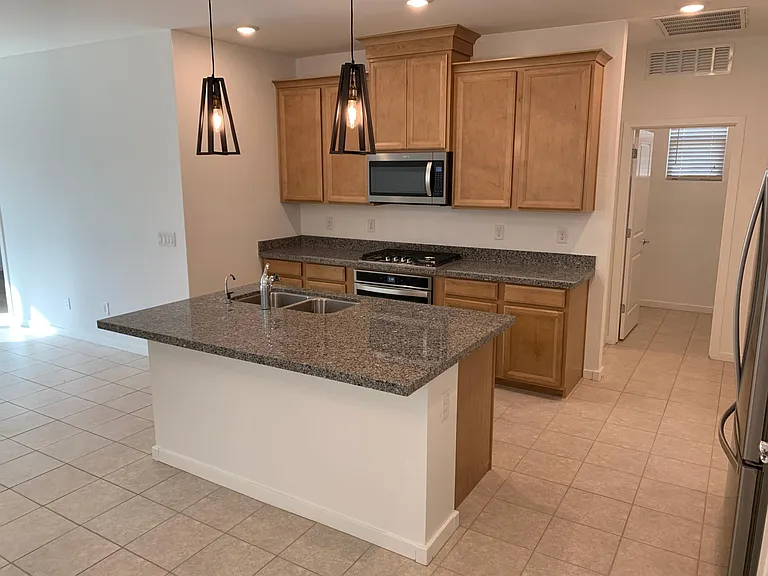 14125 W Voltaire St — Photo 4
