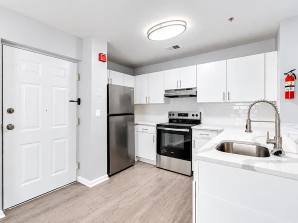 228 W 4th St #A221, Wilmington, DE 19801