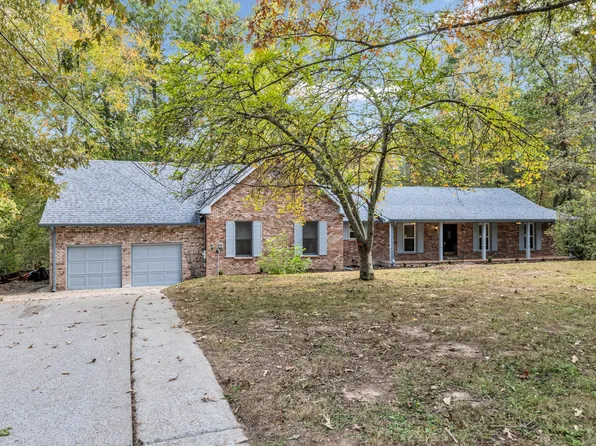 374 Twin Oaks Dr, Kingston Springs, TN 37082