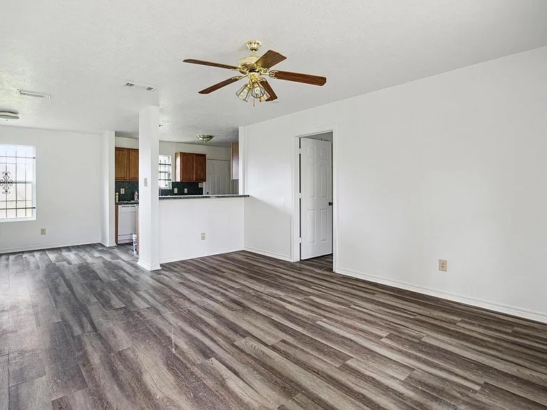 3229 Persimmon St #A — Photo 4