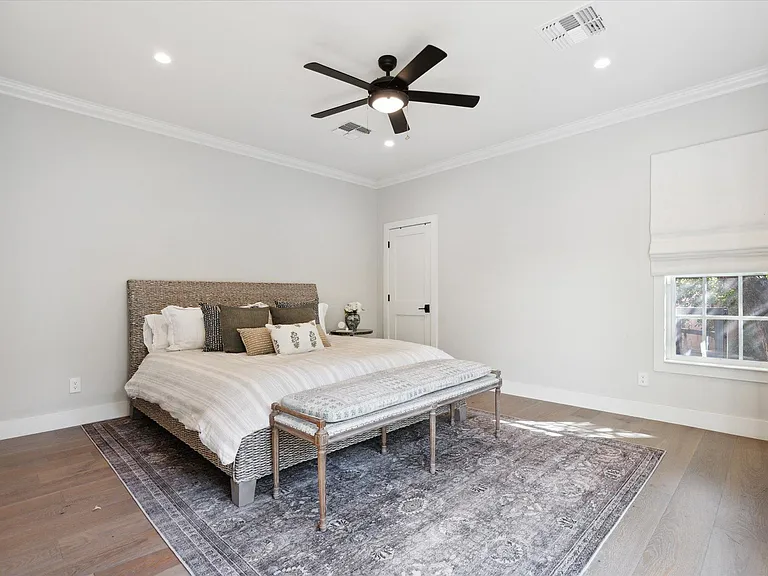 4301 E Calle Feliz — Photo 15