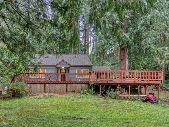 17163 30th Ave NE, Lake Forest Park, WA 98155