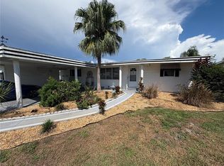 1018 Southland Dr, Tavares, FL 32778