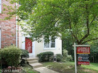 8681 Bent Arrow Ct, Springfield, VA 22153