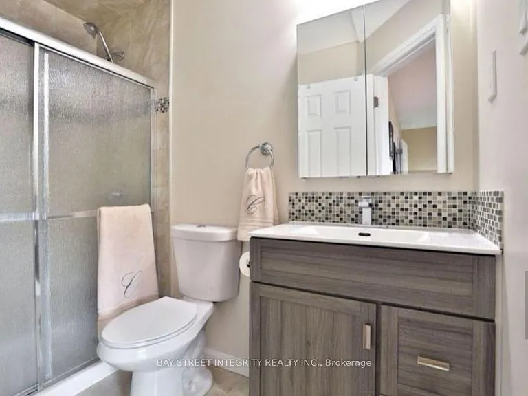 1580 Lancaster Dr #29 — Photo 8