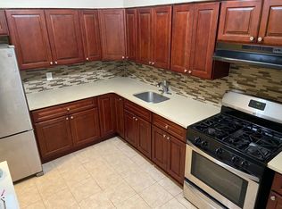 6720 Central Ave APT 2, Glendale, NY 11385