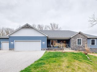 6795 S Whispering Woods Dr, Demotte, IN
