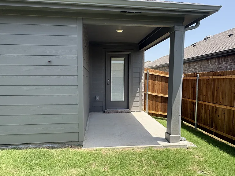 3330 Catamount Dr — Photo 17