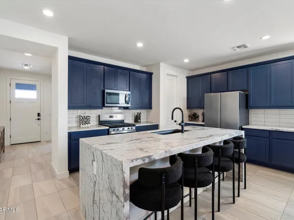 10694 N McKinney Street, Surprise, AZ 85388