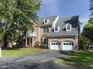 1295 Tweed Ct, Vienna, VA 22182