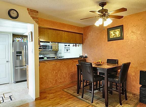3rd image of 2908 Southern Cross Dr