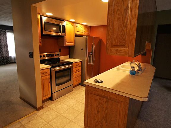 3rd image of 2009 Platte Dr