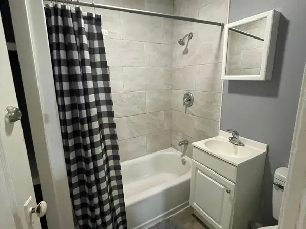 (undisclosed Address), Syracuse, NY 13207