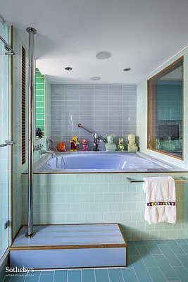 Sold by Sotheby's International Realty | media 23