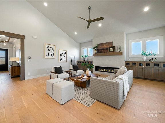 3rd image of 2368 N Annadale Pl #Rv