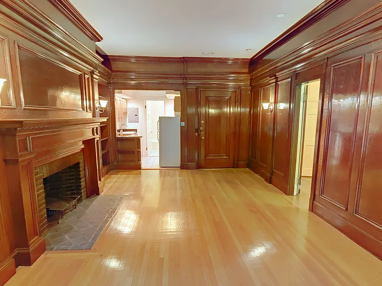377 Commonwealth Ave — Photo 3