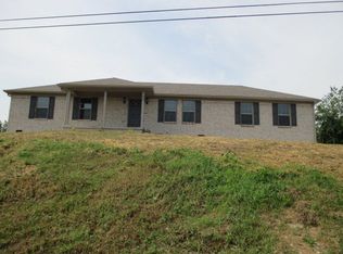 202 Woodridge Way, Berea, KY 40403