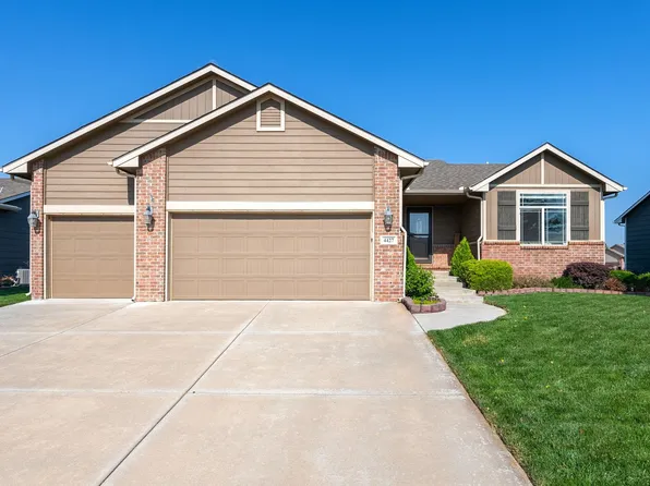 4427 N Cassie St, Maize, KS 67101