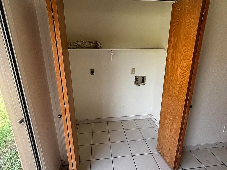 2204 Shoemaker Dr #2 — Photo 5