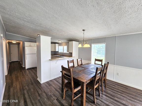 5th image of 3207 Sylvanhurst Dr