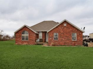 12927 Viney Grove Rd, Prairie Grove, AR 72753