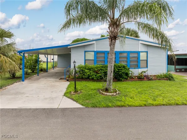 9266 Desoto Dr, North Fort Myers, FL 33903