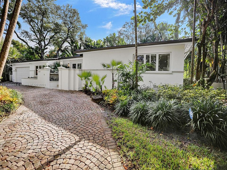 1st image of 4825 Alhambra Cir