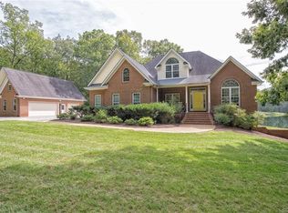 15341 Gamecock Rd, Midlothian, VA 23112
