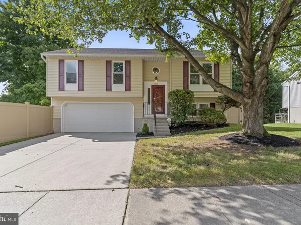 1307 Roundhouse Ct, Severn, MD 21144