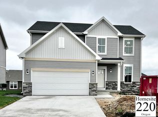 224 Peterson Trl, Oregon, WI 53575